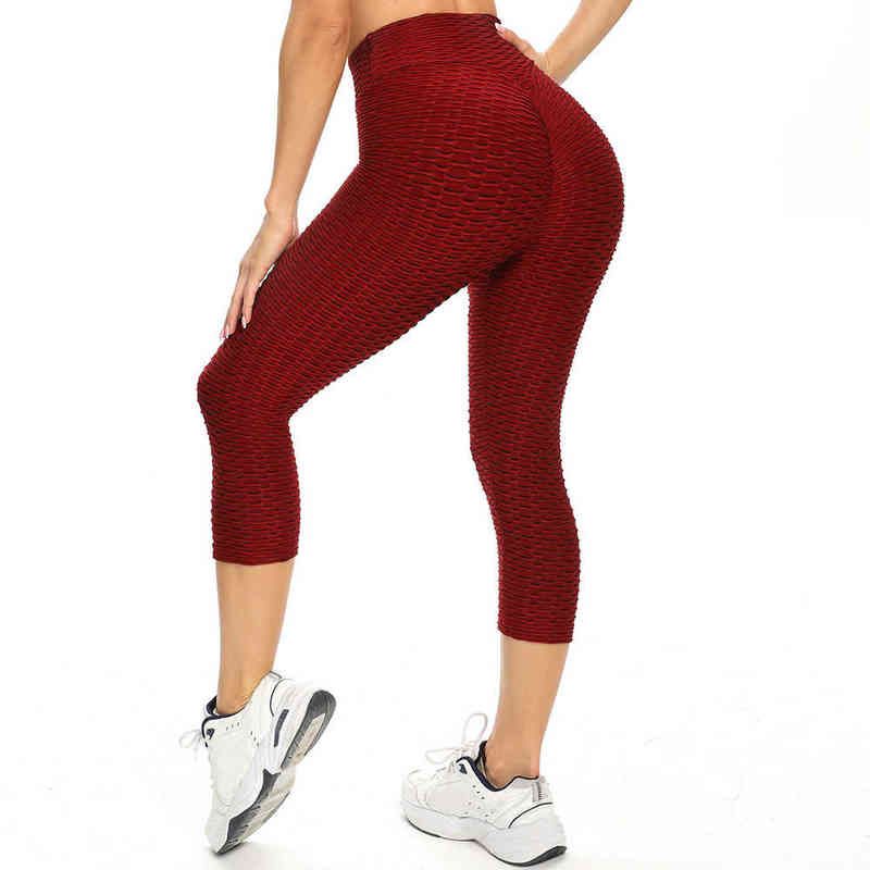 Capris Winered.