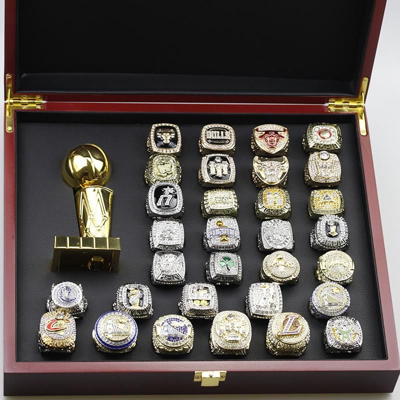 31pcs rings+Trophy with wooden box