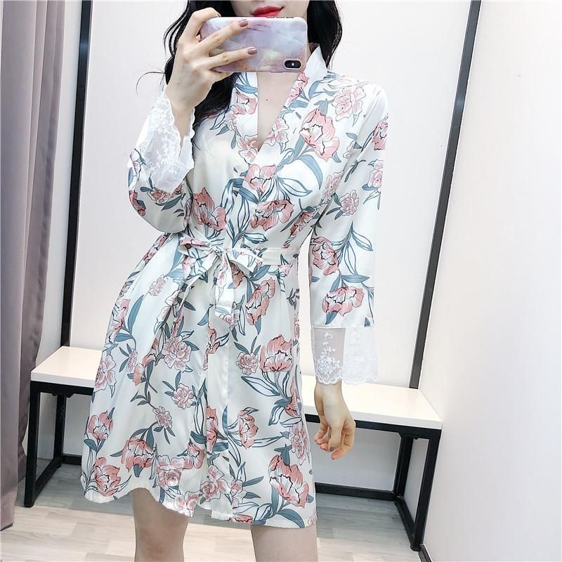 Witte print robe