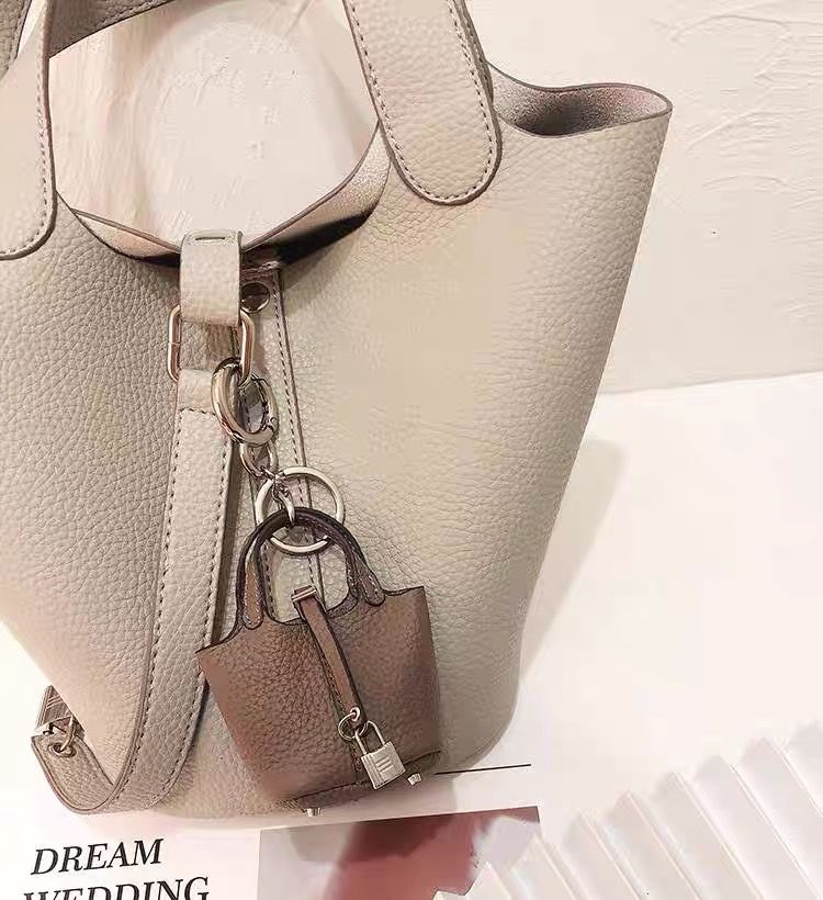 Facettes Bag Charm – Keeks Designer Handbags