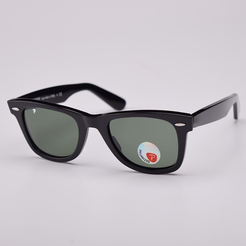 black-polarized deep green