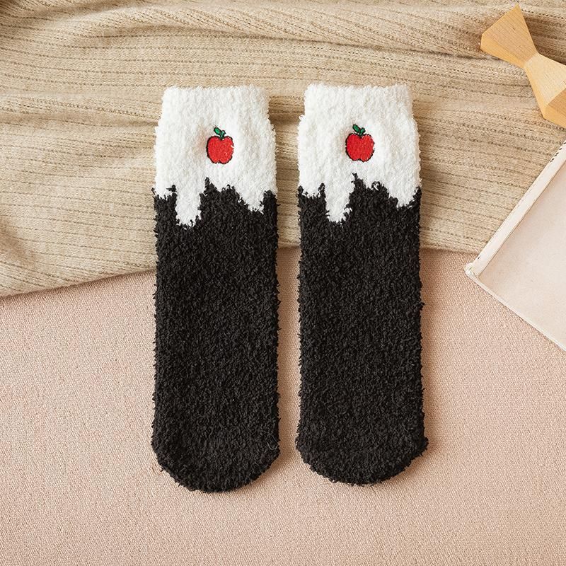 Schwarze Apfelsocken