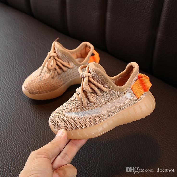 Baby sales yeezy trainers