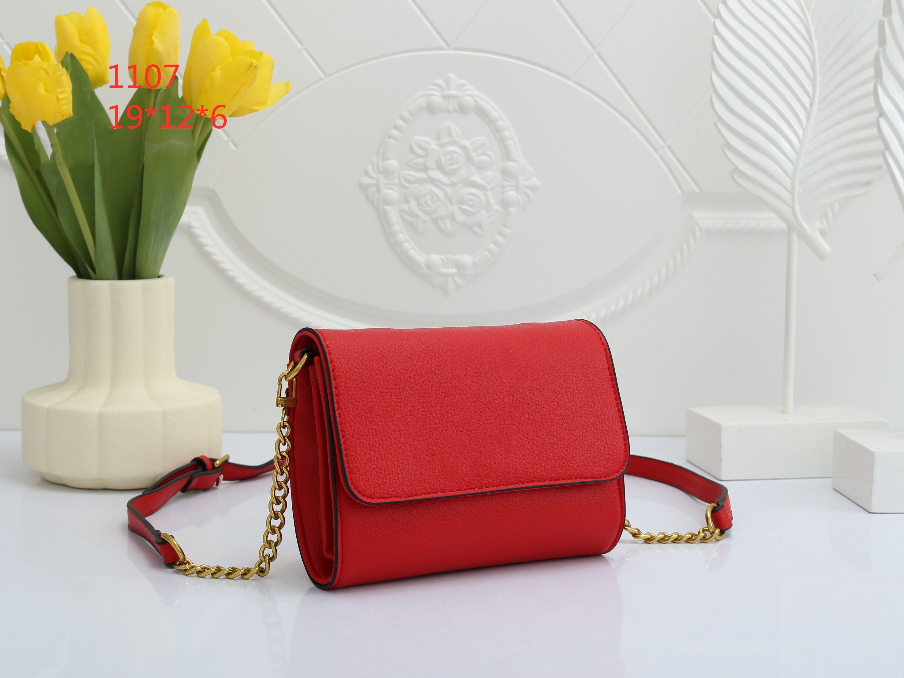 Fashion women casual leather chain shoulder largecapacity designer messenger bag Fashion women casual leather chain shoulder largecapacity designer messenger bag