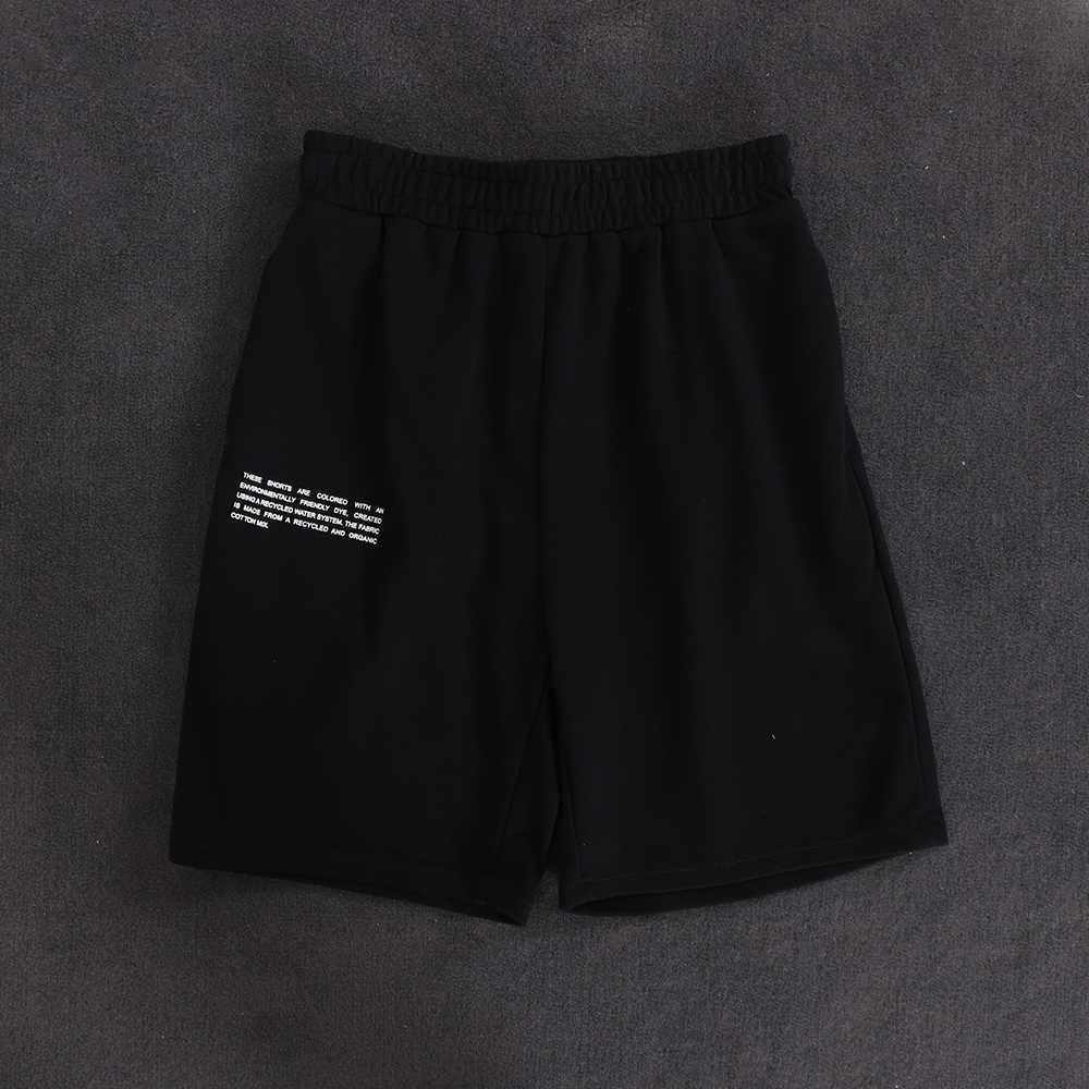 Schwarze lange Shorts