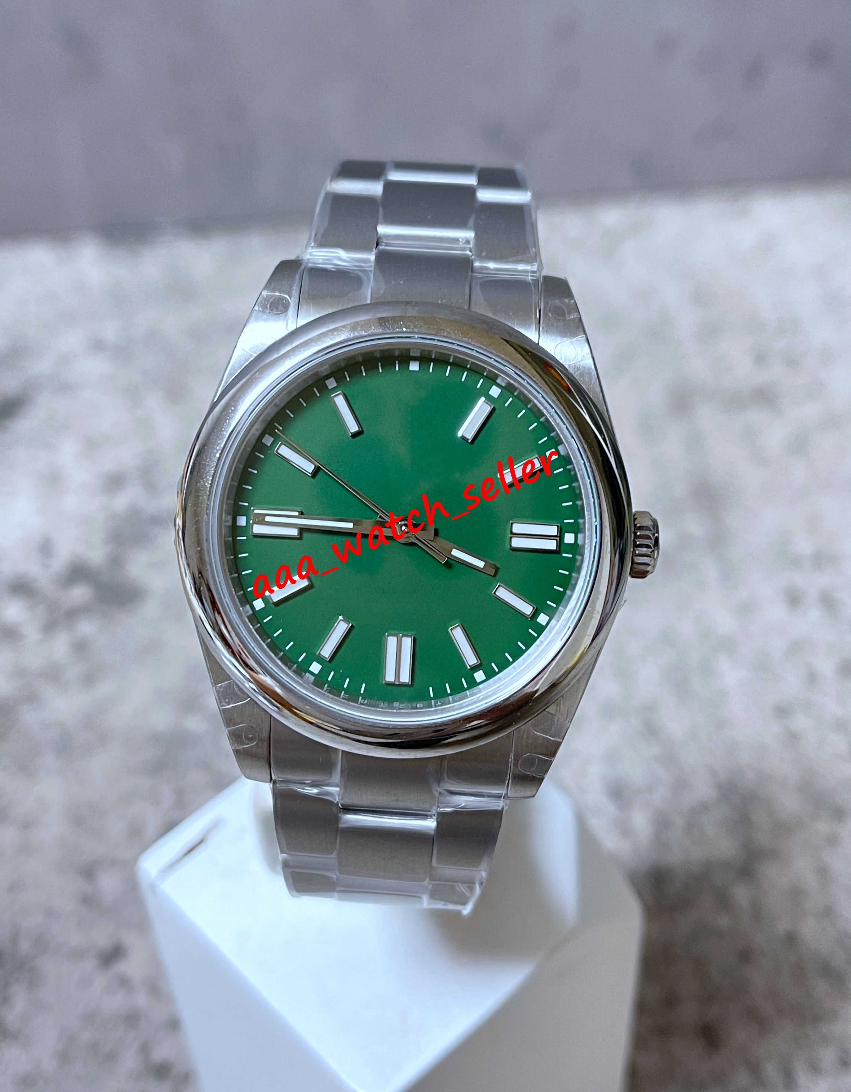 p3--green dial