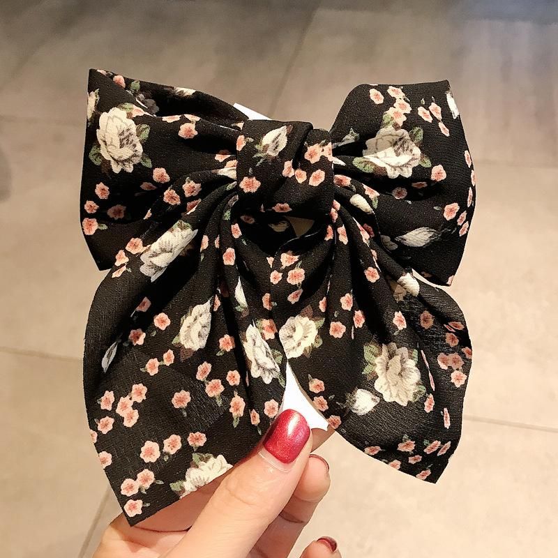 Bow black-sui