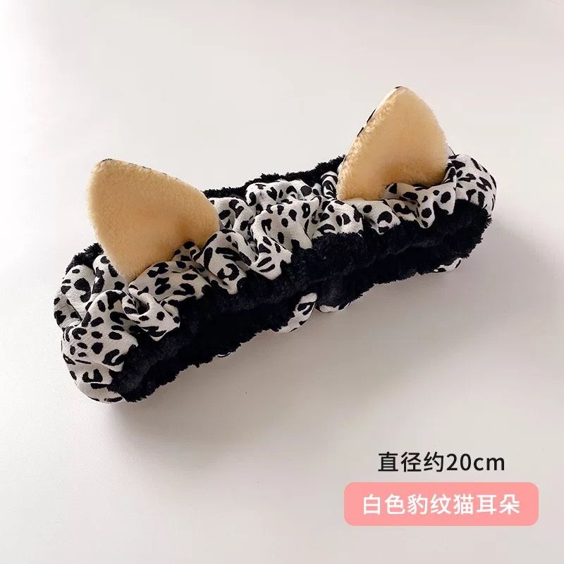 White Leopard Print(Cat Ear)