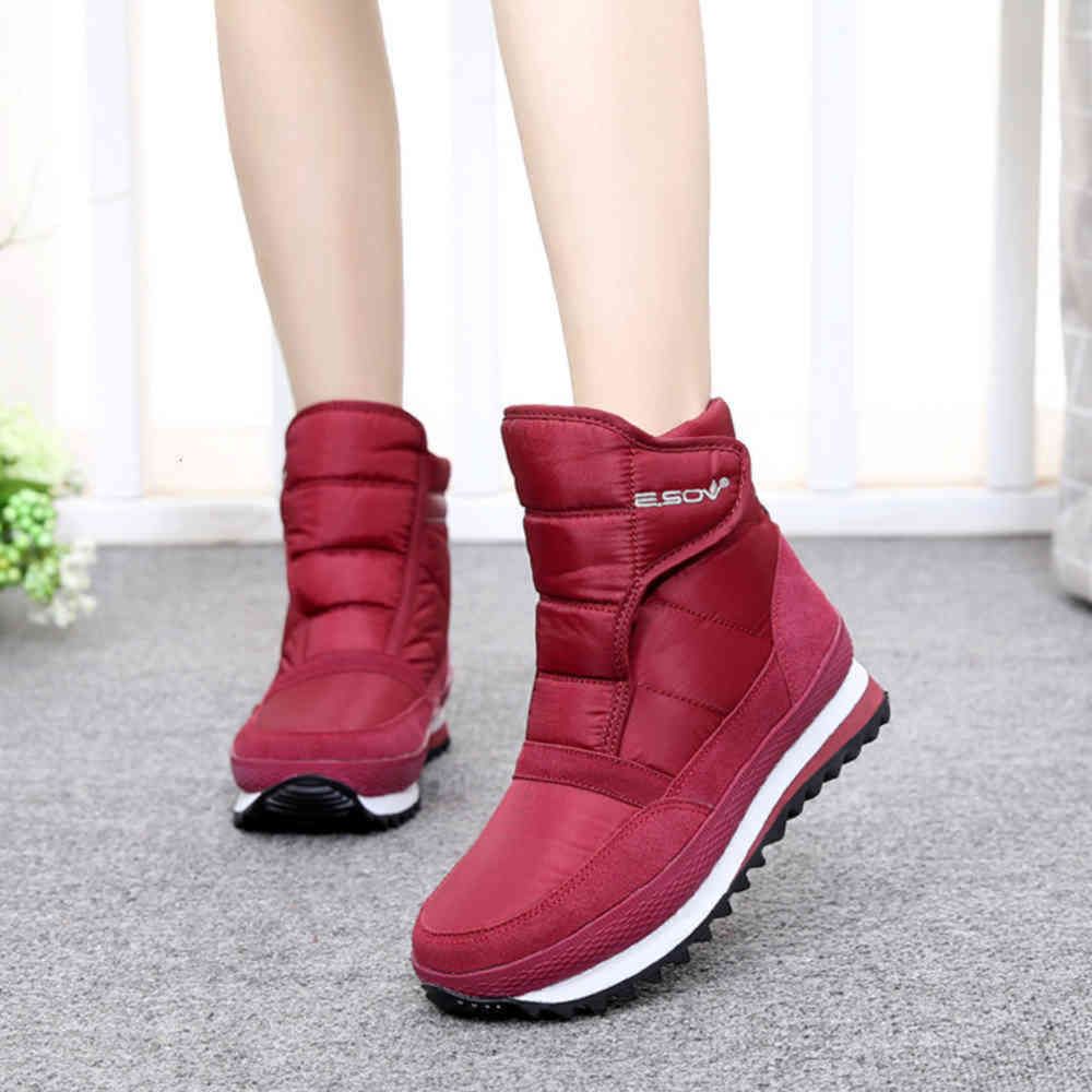 Winter waterproof and antiskid snow boots low barrel Plush thickened warm thick soled cotton shoes outdoor short boots plush shoes