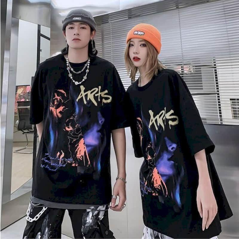 Camiseta para mujer de manga hip-hop Tshirt Dark Street Tendencia suelta pareja