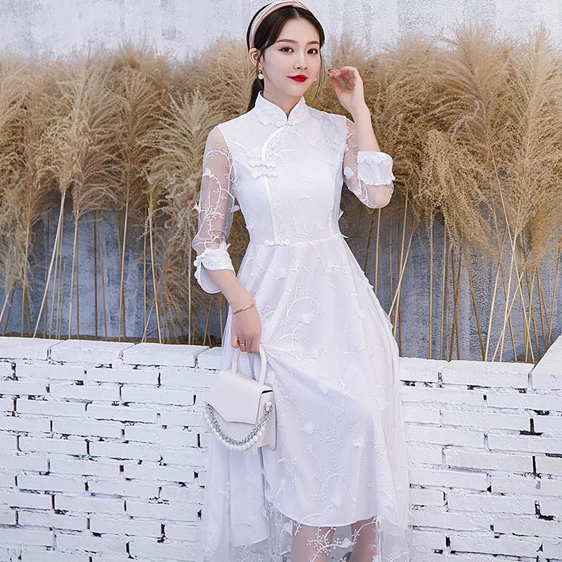 Compra Fiesta De Bodas De Novia De Encaje Blanco Vestido Chino Elegante  Bordado Flores Cheongsam 3/4 Manga De Malla Vestidos Plisados \u200b\u200bQipao Falda  Étnica Paño Barato | Entrega Rápida Y Calidad | Es.Dhgate