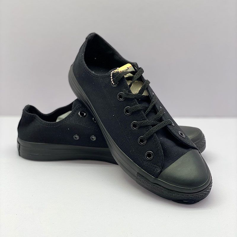 18 [Low] All Black 35-46