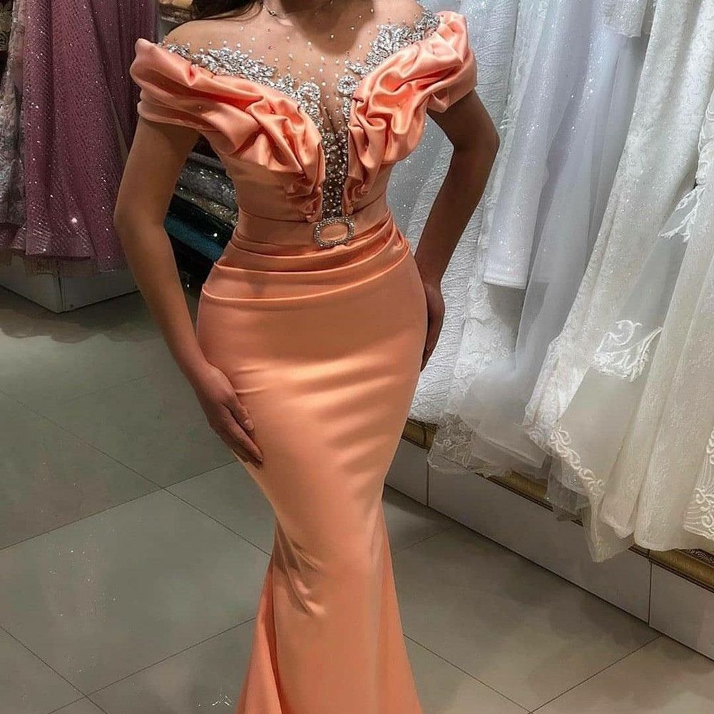 Más tamaño satinado sirena vestidos de fiesta casquillo mangas sheer cuello cristales brillantes vestido de noche Más tamaño satinado sirena vestidos de fiesta casquillo mangas sheer cuello cristales brillantes vestido de noche
