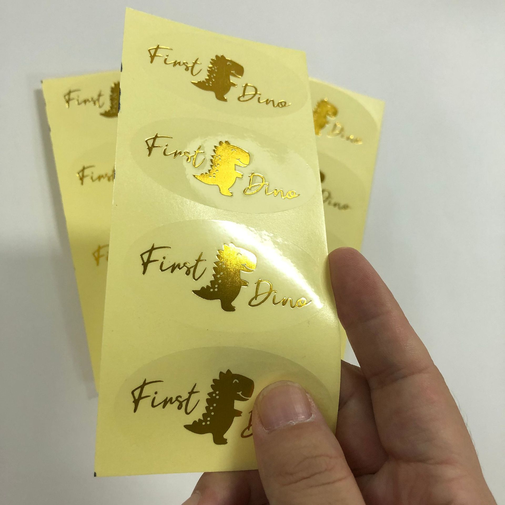 2021 Customized Gold Foil On Transparent Adhesive Sticker Label Sheet