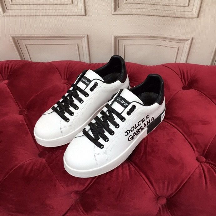 Hoge Sneakers uitverkoop aanbiedingen met sale korting? Bekijk ze nu!