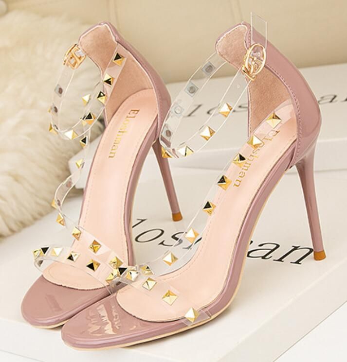 Quatro novos modelos de sapatos para noivas chegam às prateleiras - Vogue |  Noiva