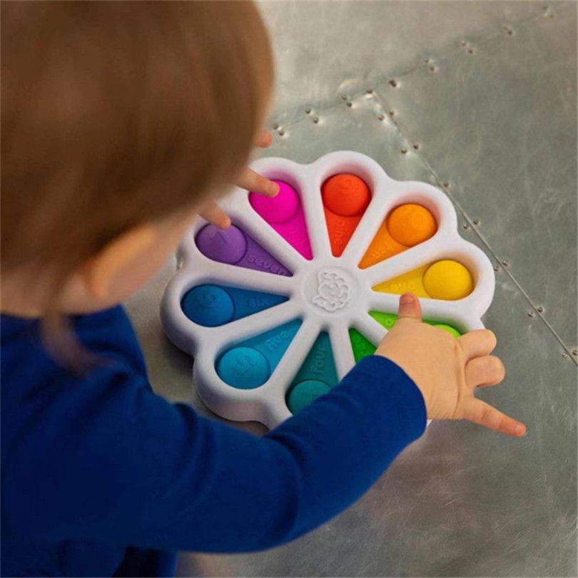 Fidget Toys Décompression Ananas Squeeze Ball Jouet sensoriel Anti-stress  Ball Fruit Pressure Release Toy pour Enfants Cadeau Adulte