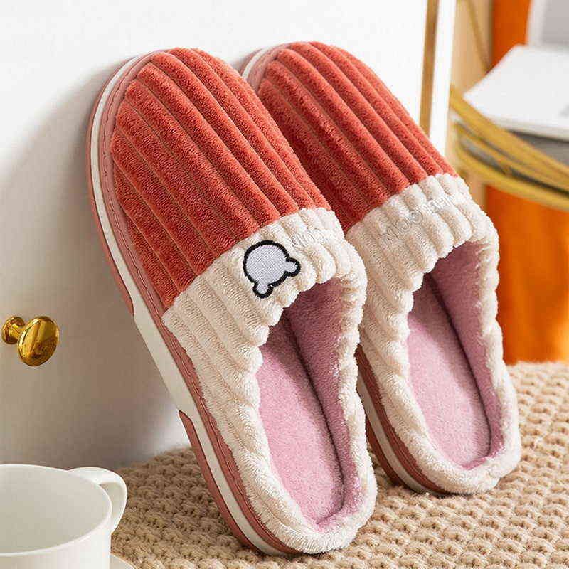 C oranje slippers