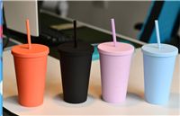 Tumbler acrilico con coperchio liscio