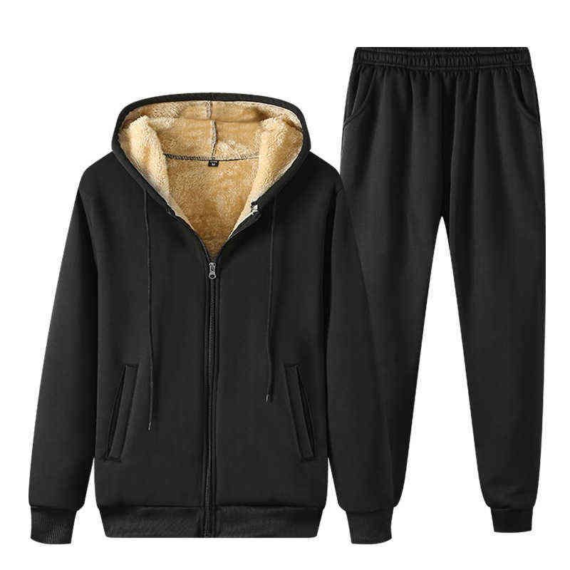 Hooded-2-bitar