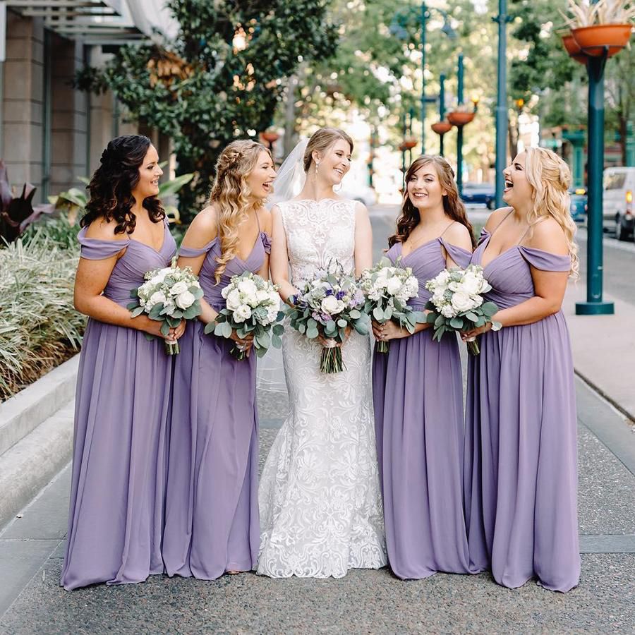 Compra 2021 Vestidos De Dama De Honor De La Lavanda De La Gasa Baratos LILA  De La Dama De Piso Lilac Plus Tamaño Maid Of Honor Vestidos De Fiesta De La  Noche