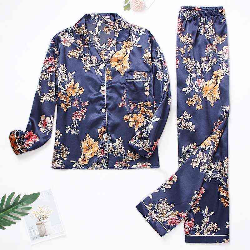 LG Navy Flower