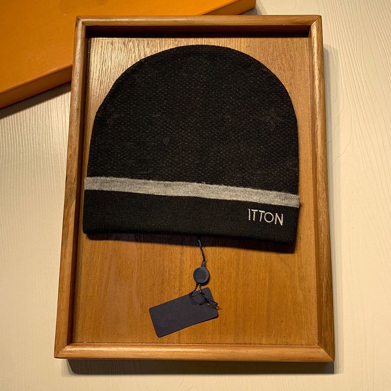 Mens black designer beanie Clearance