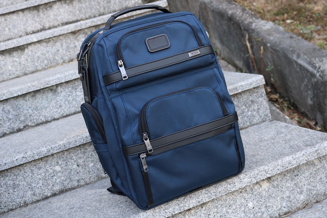 tumi men's bolsa