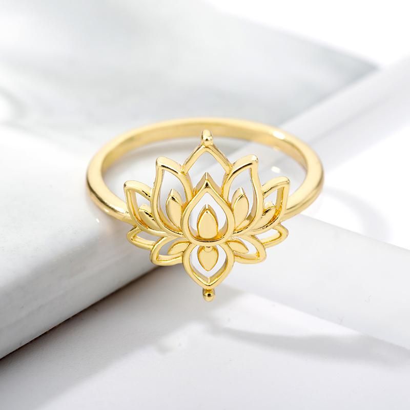Anillo flor de loto – Adrina Fausta
