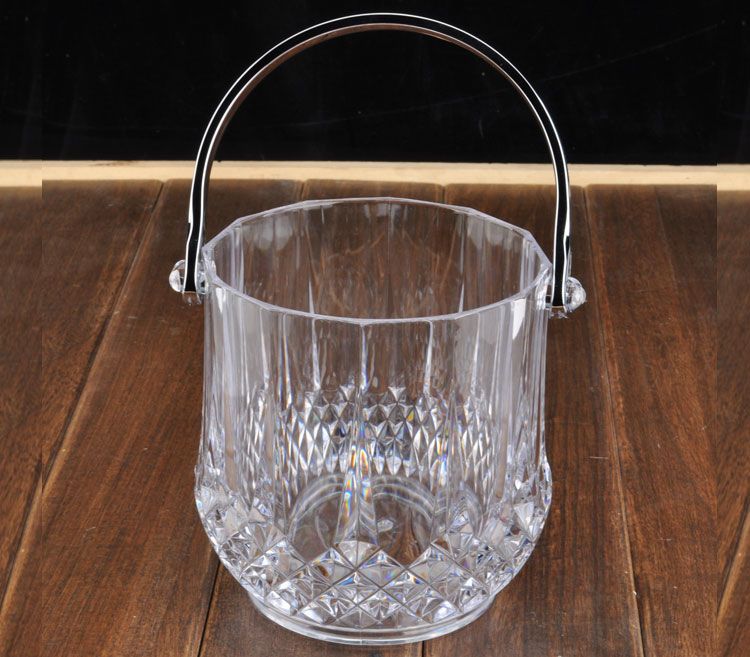 small plastic ice bucket