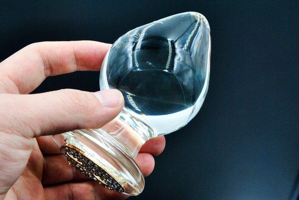 W1031 60mm Large Big Pyrex Glass Crystal Anal Butt Plug With Skull