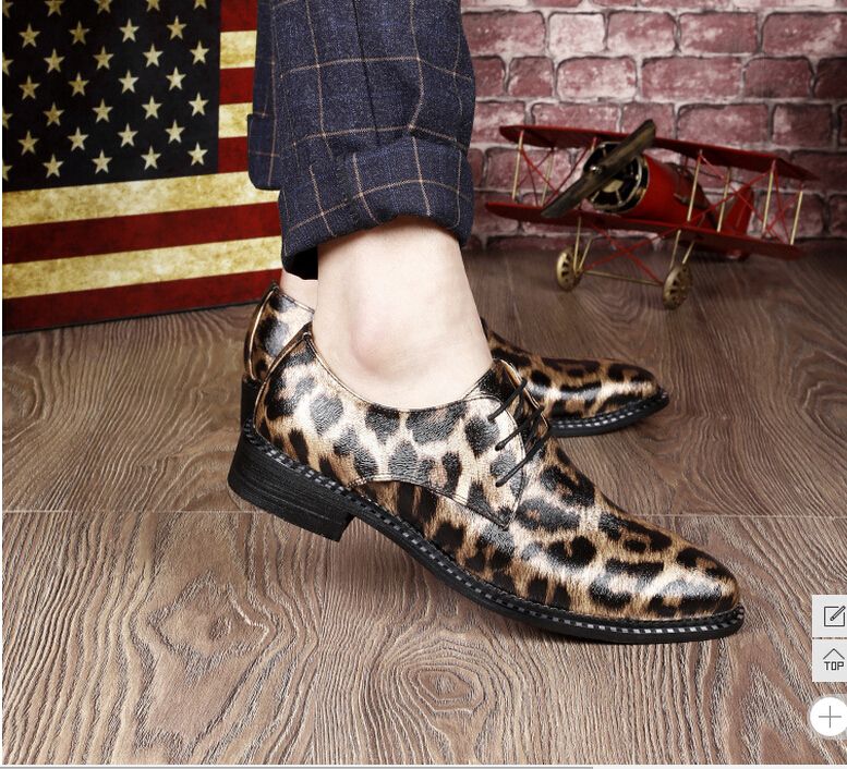 womens soccer cleats for wide feet