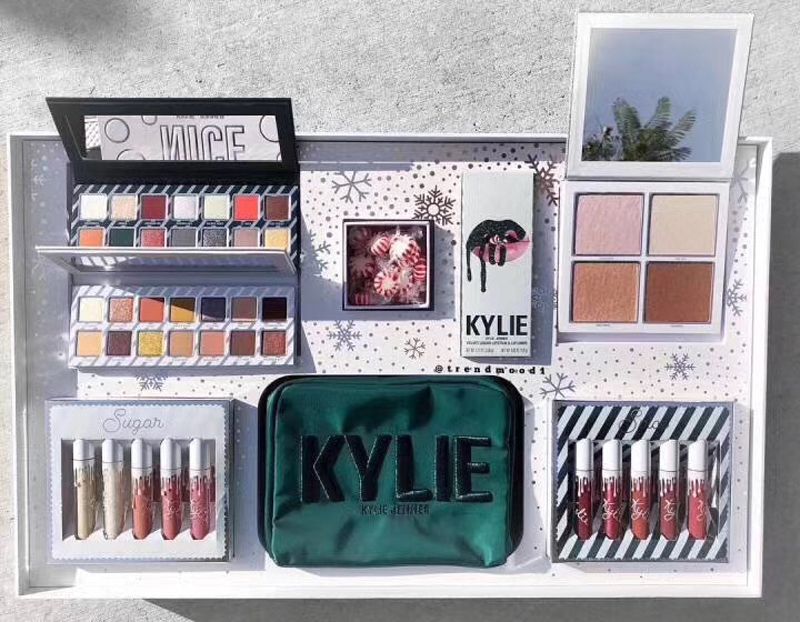 Kylie Jenner Kyshadow Kit Xmas Holiday Colección Set Naughty Nice Eyeshadow  The Wet Set Velvet Liquid Lápices labiales Lip Liner Maquillaje Caja
