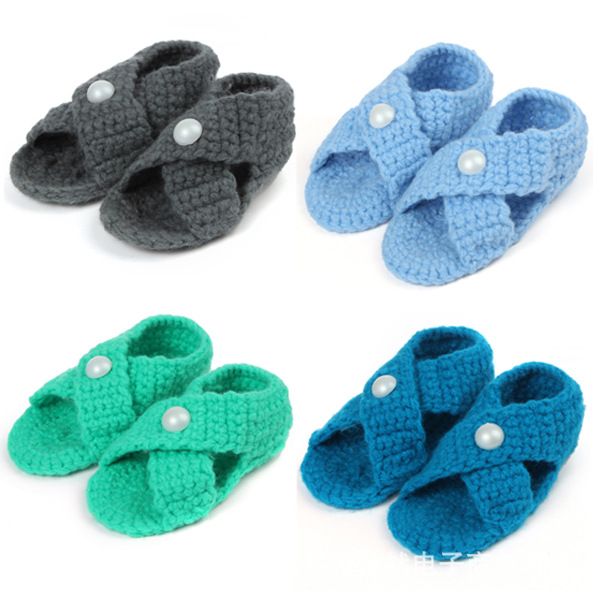 handmade woolen shoes design for baby boy