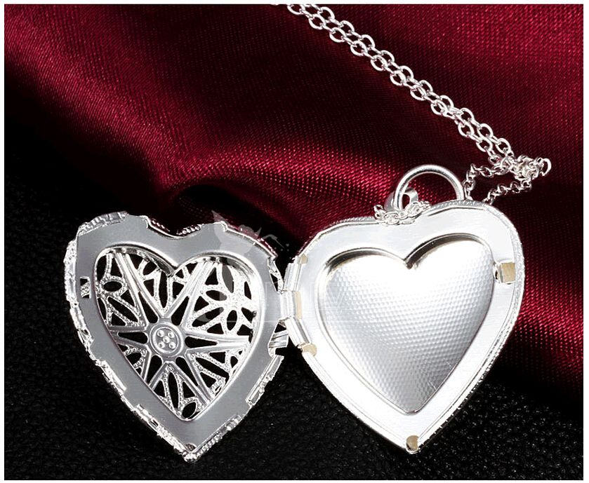 925 Sterling Silver Plated Vintage  Love Heart Photo Frame Locket & Necklace