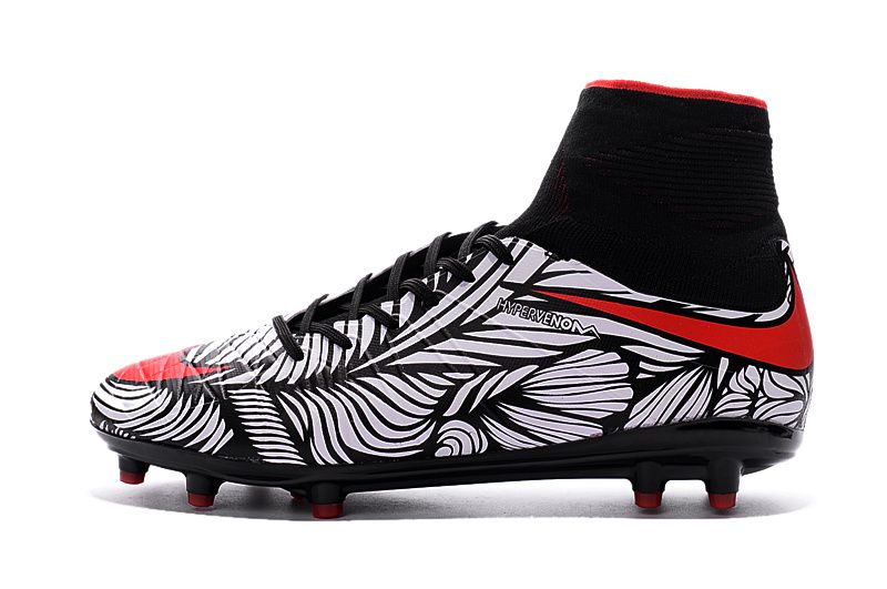 nike hypervenom phantom turf