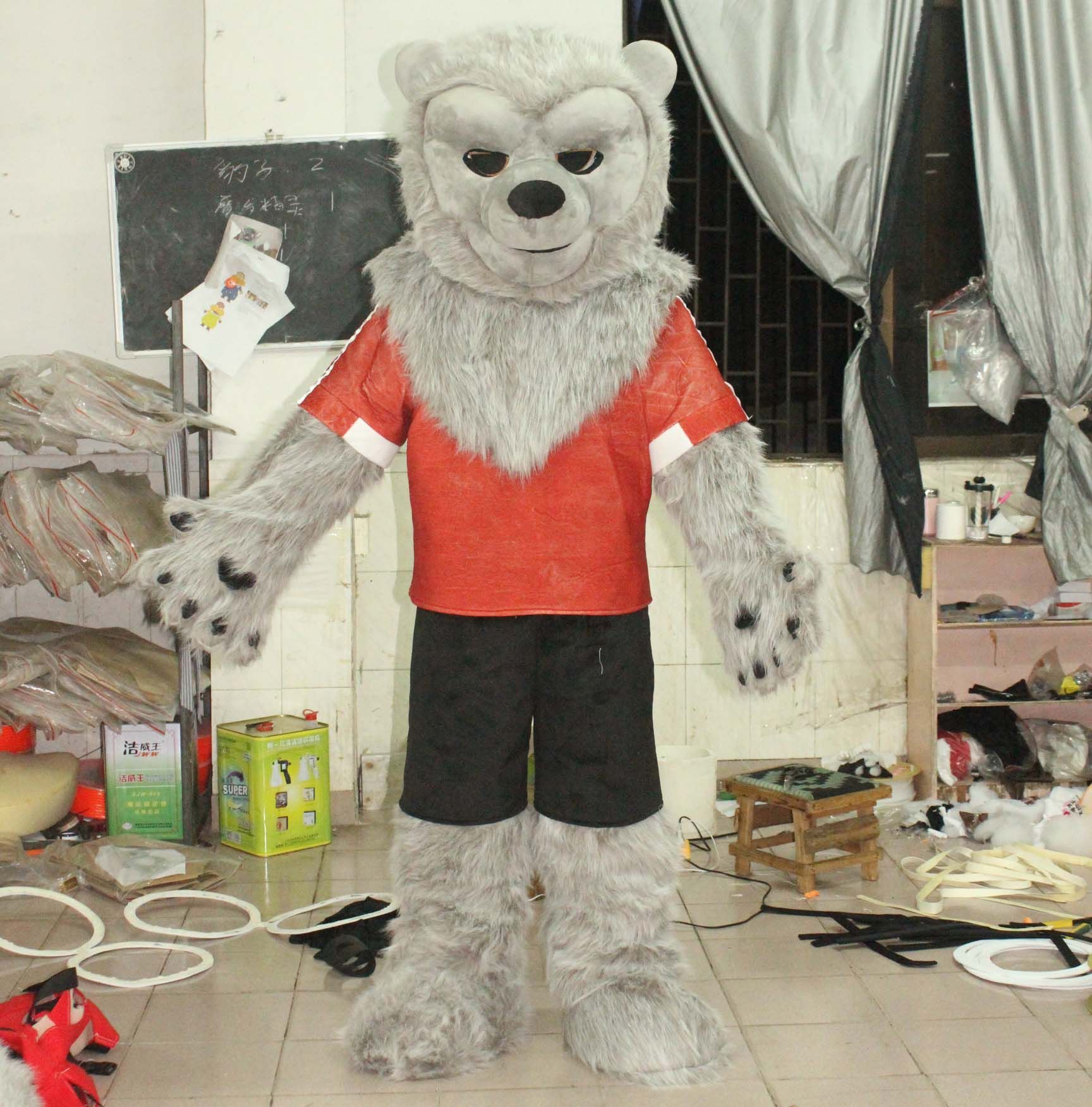 100 Real Photo Of Brand New Furry Grey Colour Wolf Mascot Costume For Adults For Sale Easy Costumes Pet Costumes From Smartcostume 293 41 Dhgate Com