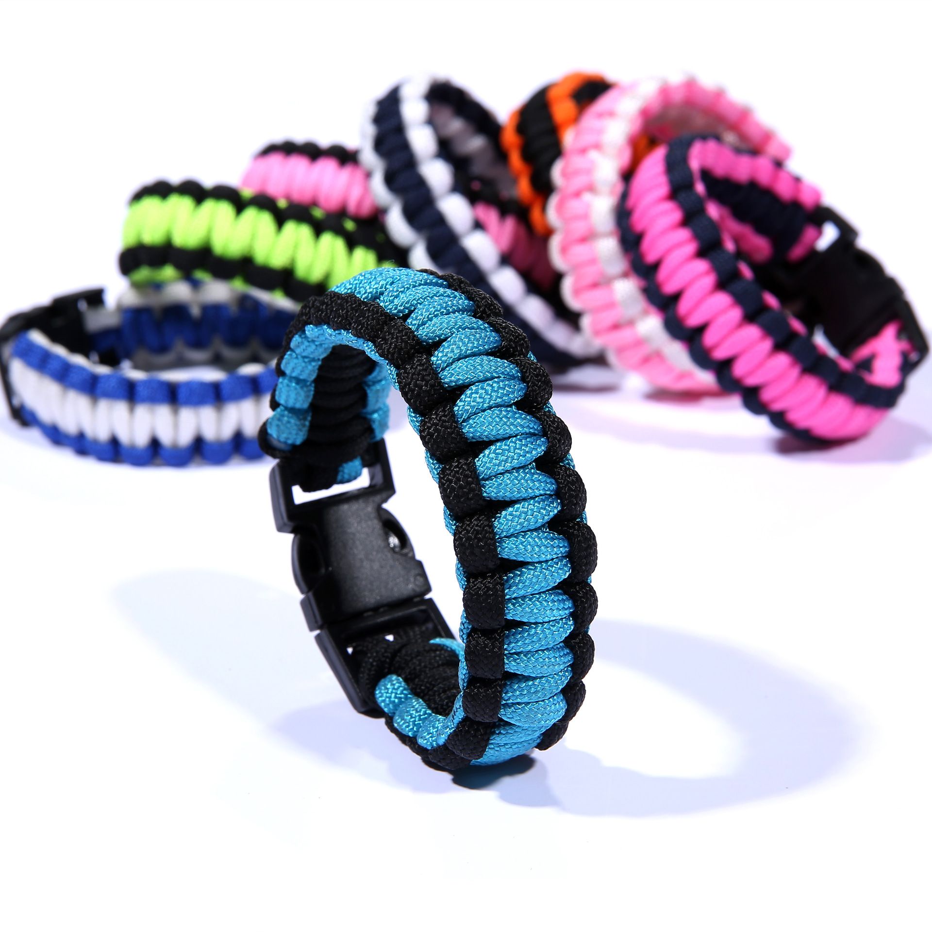 parachute string bracelet