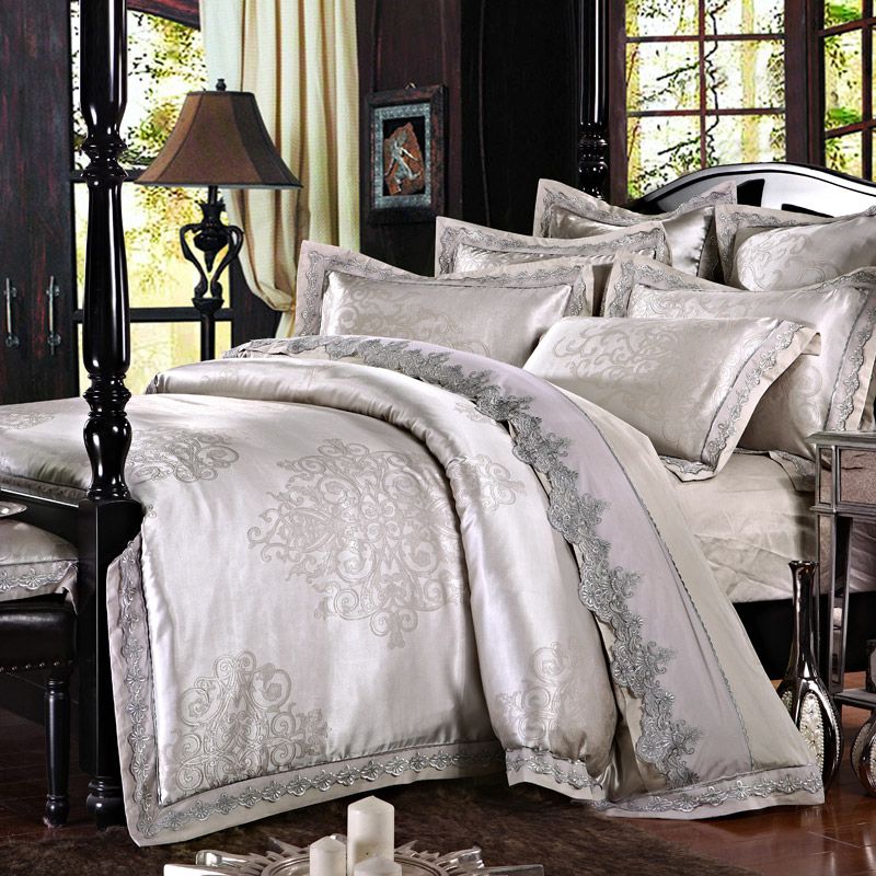 Luxury Silver Jacquard Bedding Set With Lace Queen King Size