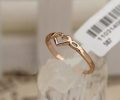 gold ring gift for girlfriend