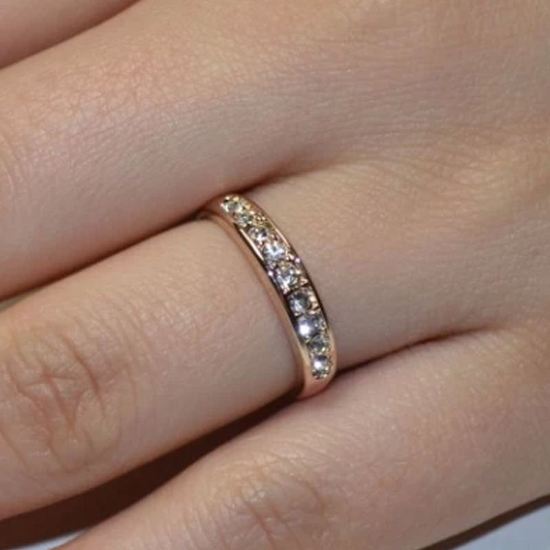 ring finger for girl