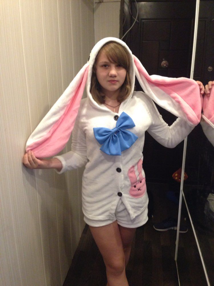 Anime Vocaloids V Miku Hatsune Bunny Rabbit Ear Pajamas Anime Cosplay
