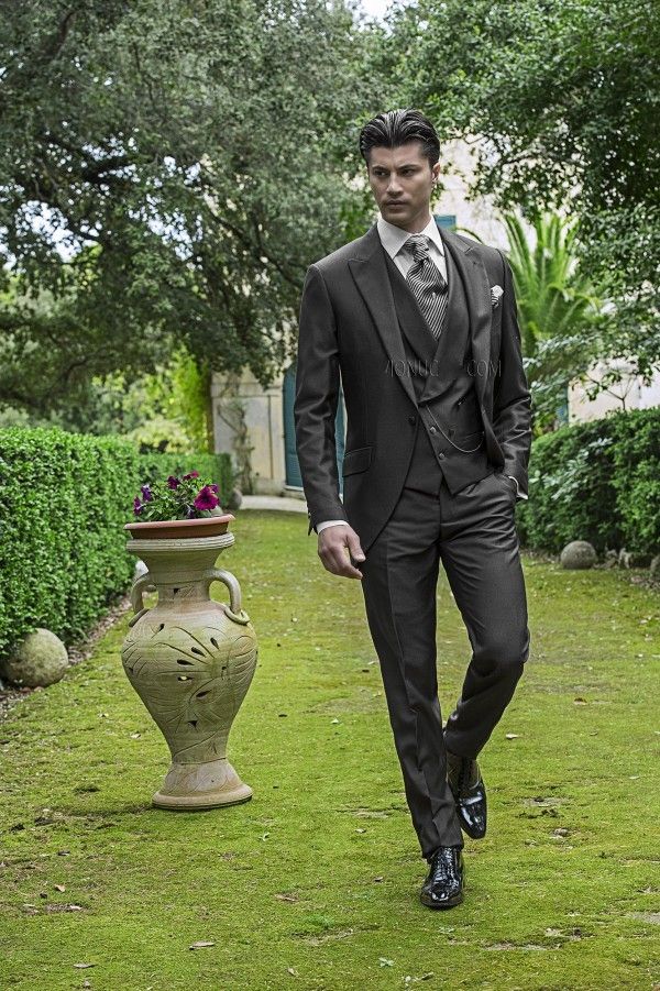 Dark Grey Vintage Men Suits Peaked Lapel Wedding For Tuxedos Dark Grey Vintage Men Suits Peaked Lapel Wedding For Tuxedos