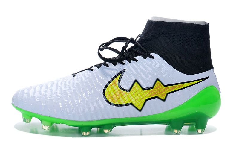 Compra Los Zapatos Más Nuevos Del Fútbol Negro Y Verde Zapatos Calientes  Magista FG Barato Al Fútbol Los Hombres Tacos De Fútbol De TPU De Fútbol  Patea Los Zapatos Al Aire Libre