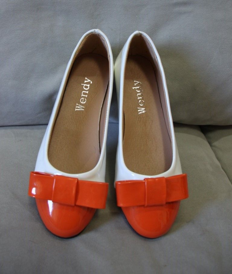 flats slip off