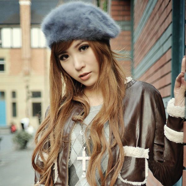 how to wear a trapper hat