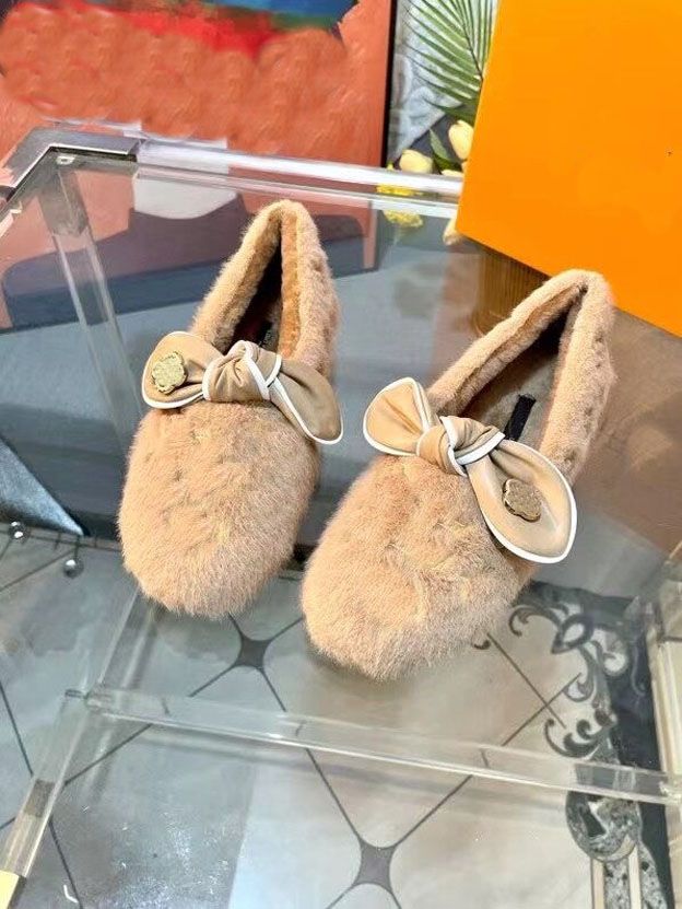 fenty slippers disappear