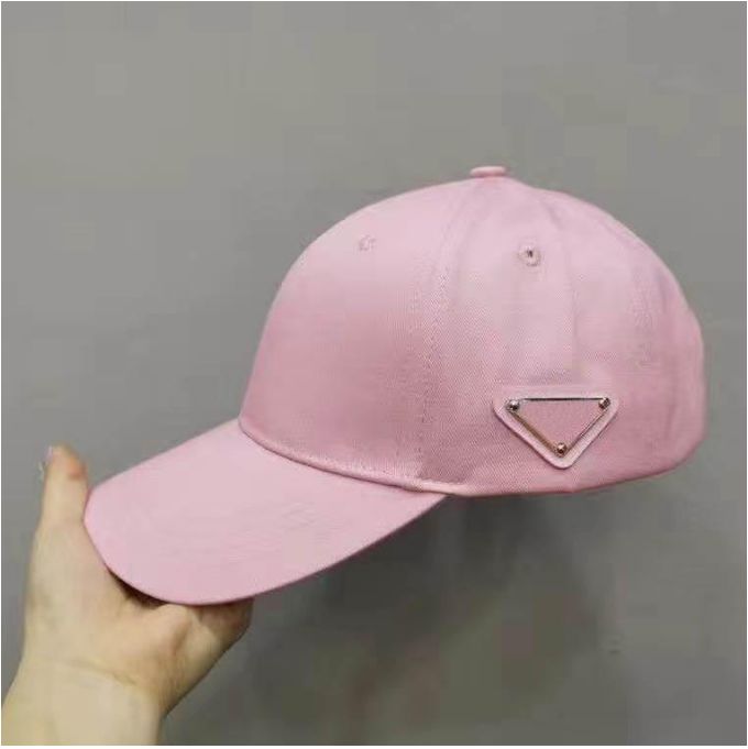 ピンクのサイド野球帽