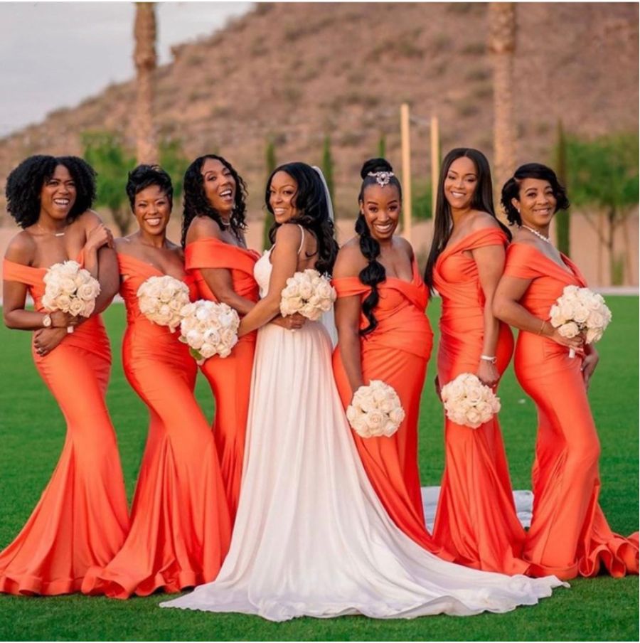 2021 Av axel sjöjungfru brudtärna klänningar afrikanska kvinnor lång apelsin bröllopsfest klänning skräddarsy robe de soiree de mariage