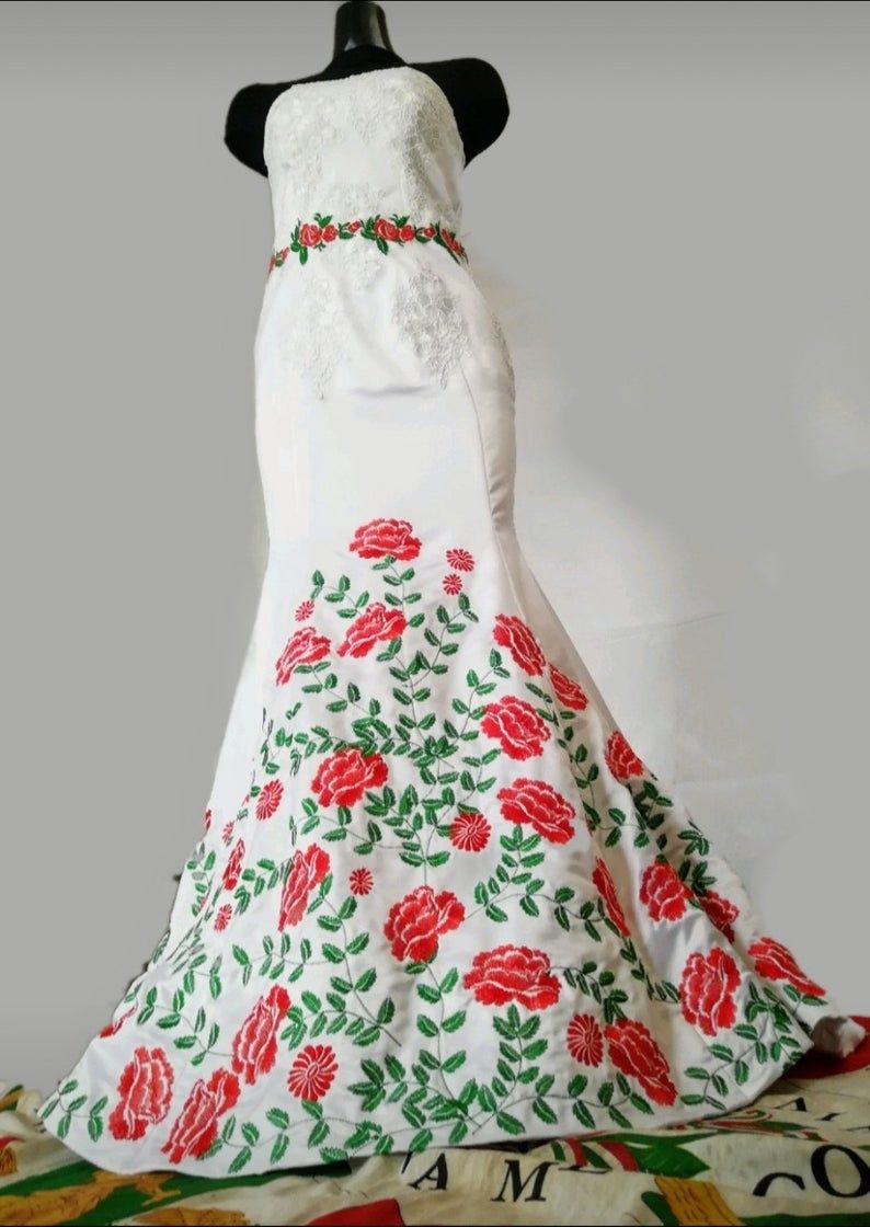 Volcánico Sollozos Seguir 2022 Estilo mexicano Vestido de boda Flores de rosa de encaje bordado Satén  Corsé sin tirantes